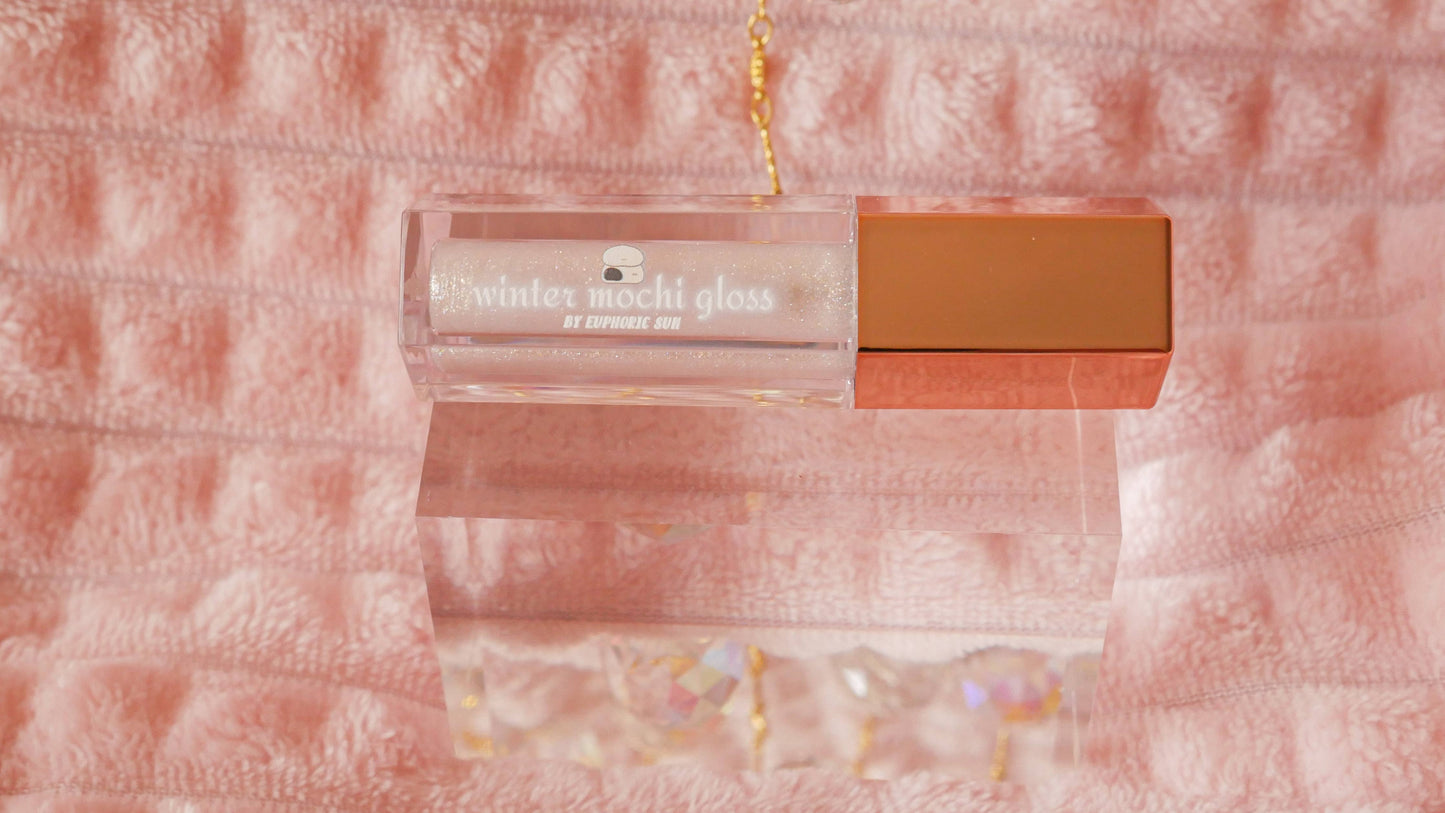 Winter Mochi Lip Glosses: Crispy Bun