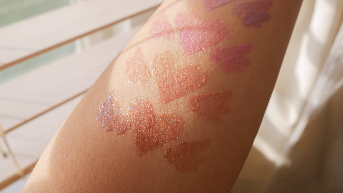 Fairy Kisses Duochrome Lip Gloss: Persimmon